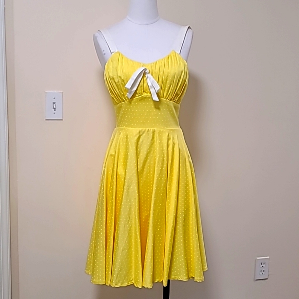 Pinup couture yellow dress